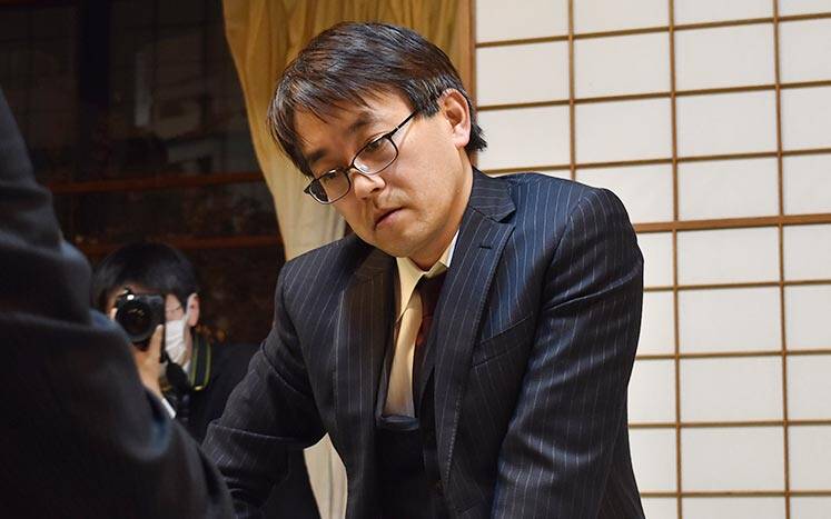 27年ぶりに「無冠」となった羽生善治九段の新たな挑戦｜朝日新聞