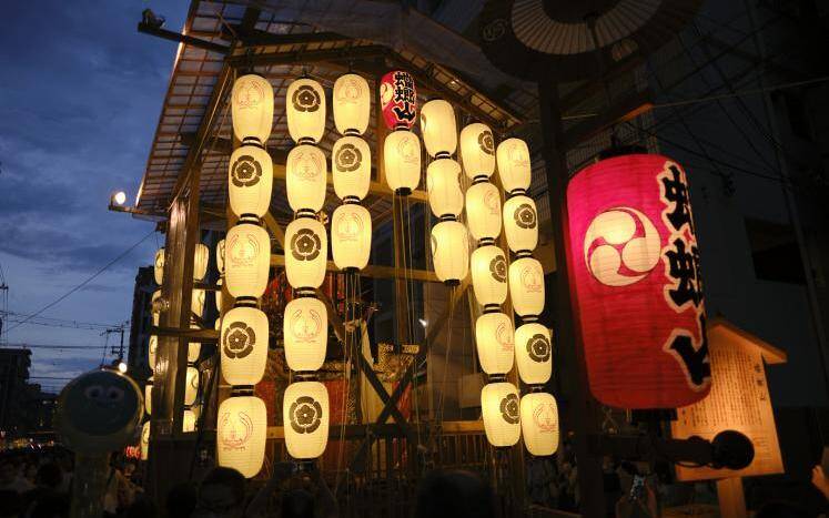 折口信夫の他界への憧れ。「まれびと」は他界からやって来る｜折口信夫