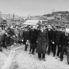 あ、そう」戦後巡幸で昭和天皇が国民と交わす“独特の返事”が持つ微妙な