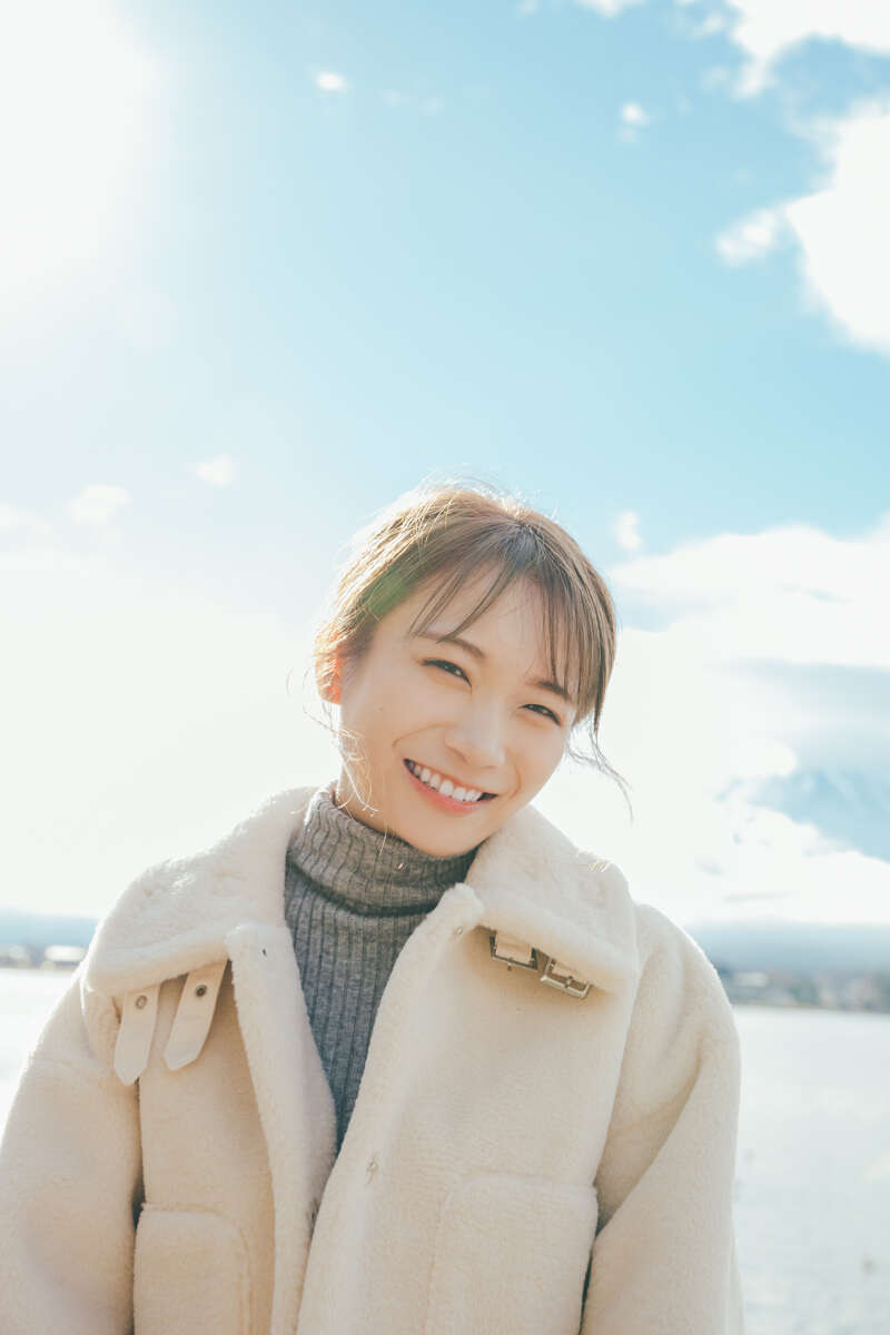 乃木坂46秋元真夏さん卒業記念写真集 2月21日に発売決定！｜乃木坂46