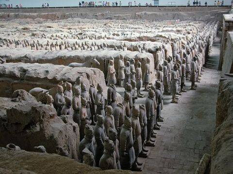 始皇帝の兵馬俑約8000体は、なぜ東を向いているのか？｜「超」古代文明